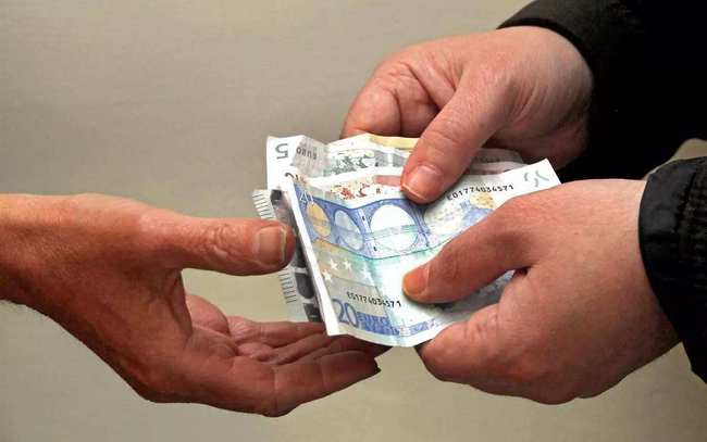 借钱不还成老赖?2024新规来了,欠钱的人再也躲不掉了! 借钱不还成老赖?2024新规来了,欠钱的人再也躲不掉了!