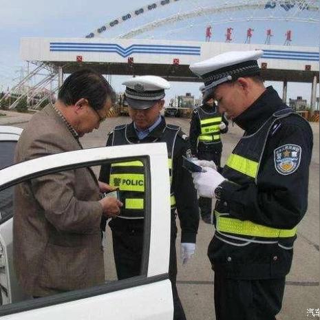 交通违章怎么查？查不到记录就真没罚？别等收短信才慌！