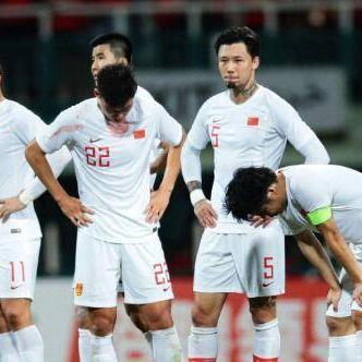 年薪制工资怎么发?年底突然只拿一半,算不算欠薪? 年薪制工资怎么发?年底突然只拿一半,算不算欠薪?