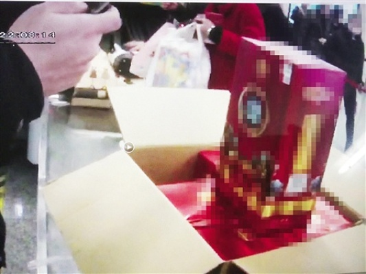 高铁能带酒上车吗？带了半箱茅台被拦在安检口，算违法还是矫情？