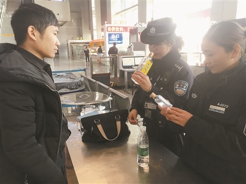 高铁能带黄酒上车吗？一坛绍兴花雕被拦在安检口，到底谁说了算？
