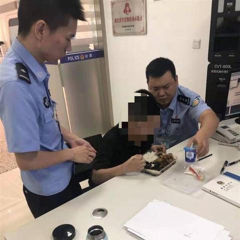 高铁能带酸奶上车吗？漏了、胀包了、被拦在安检口了，谁来担责？