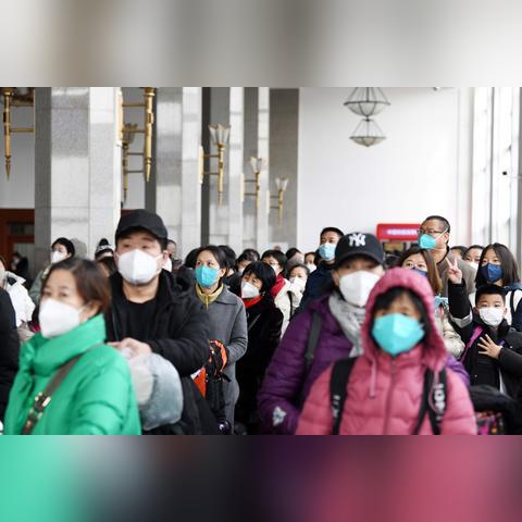 高铁上带了喷雾被拦下？安检不放行，算谁的责任？