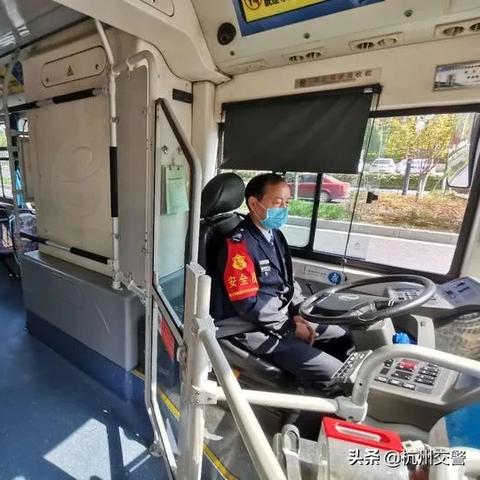 这件事,还真不是个例。很多乘客心里都画了个问号 这件事,还真不是个例。很多乘客心里都画了个问号