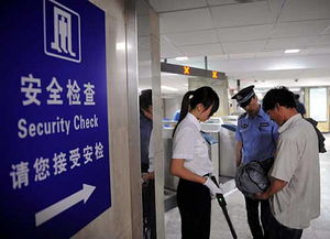 —一位常年跑高铁线的律师，把安检口当普法现场的实操手记