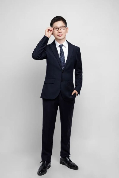 —一位从业13年的证券合规律师，把话说透、把坑踩实