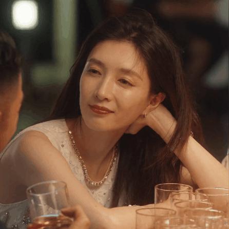 额度说涨就涨,说降就降?信用卡这扇门,银行到底按什么钥匙开? 额度说涨就涨,说降就降?信用卡这扇门,银行到底按什么钥匙开?