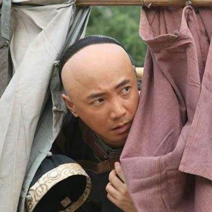 当官需要什么条件？不是有关系就行，更不是熬年头就到岗！