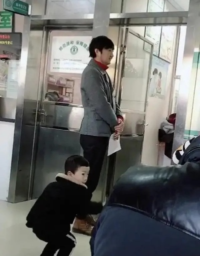 —一位律师妈妈在教务处门口蹲了半小时后写下的实话 —一位律师妈妈在教务处门口蹲了半小时后写下的实话