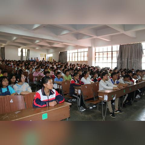 法制和法治只差一个字，为什么有人一开口就暴露了法律小白身份？