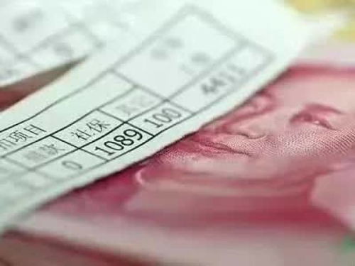 —别等退休那天才慌，现在就该把社保账本攥在手里