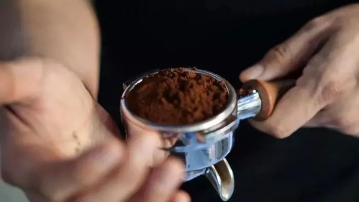 别急，咱们今天就用一杯咖啡的时间，把这事掰开揉碎、讲透讲实