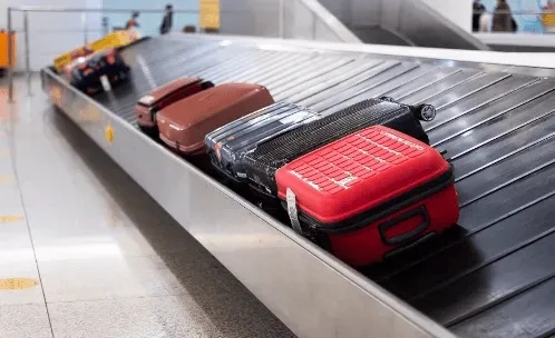 ✈一、先别急着塞行李箱，这5类东西，连闻起来像都不行