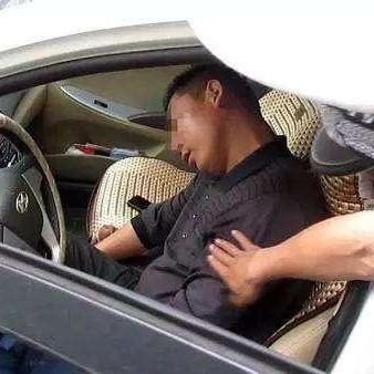 酒后多久能开车?刚醒酒就上路,真不算没喝! 酒后多久能开车?刚醒酒就上路,真不算没喝!