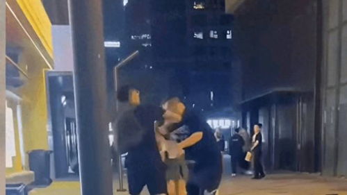 轻伤二级到底坐牢吗?一拳打下去,真要进去待半年? 轻伤二级到底坐牢吗?一拳打下去,真要进去待半年?