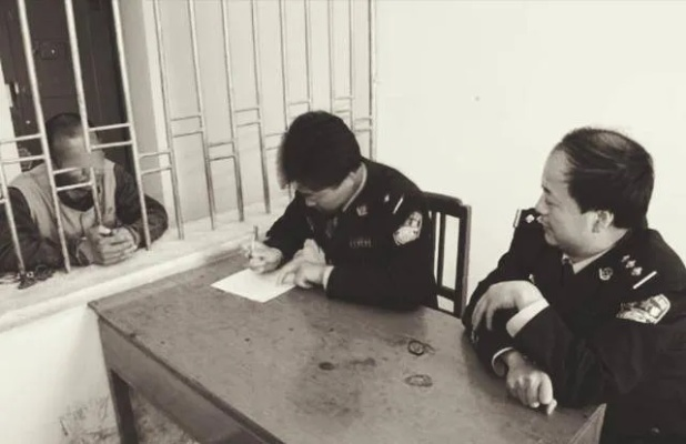 —一位户籍民警私下跟我说的实话，我替你记下来了