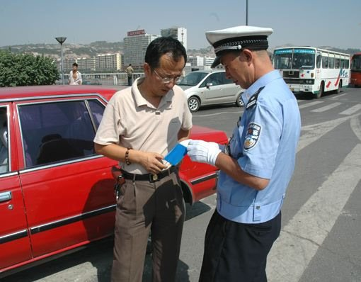 —一位刑辩律师在交警队门口喝完枸杞茶后写的真心话