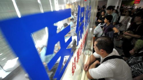 职工医保到底保什么？断缴一个月，手术费突然多掏3万？