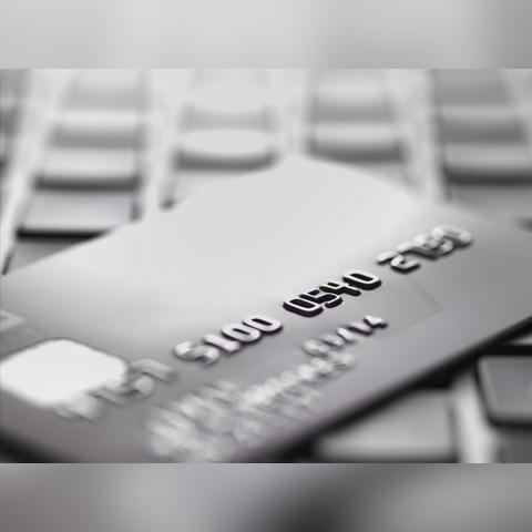 信用卡突然被降额5万？银行没通知、不解释，我该怎么办？