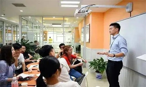 开始｜口语化·有温度·有锋芒）