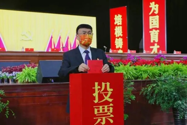候选人到底是谁?投票前搞不清这仨字,可能投了张废票! 候选人到底是谁?投票前搞不清这仨字,可能投了张废票!