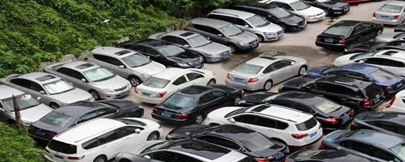 乱停车打什么电话?别再瞎拍发朋友圈了,这3个号码才是真管用! 乱停车打什么电话?别再瞎拍发朋友圈了,这3个号码才是真管用!