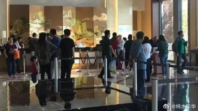 酒店几点必须退房?超时被收半天房费,到底合不合法? 酒店几点必须退房?超时被收半天房费,到底合不合法?